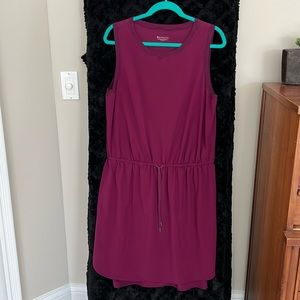 Athleta Rincon sleeveless lightweight cinched waist sport dress